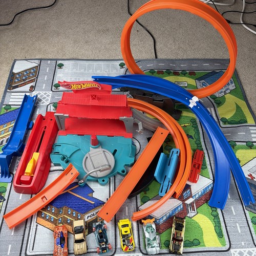 Hot wheels bundle - 6, +