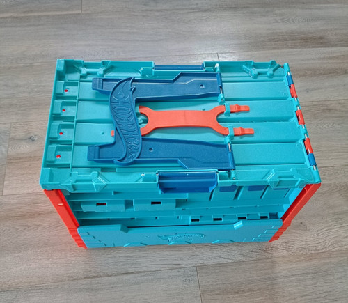 Hot wheels track builder race - hot,