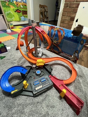 Hot wheels action - hot,