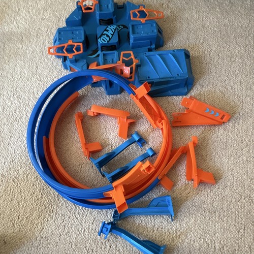 Hot wheels two - hot,