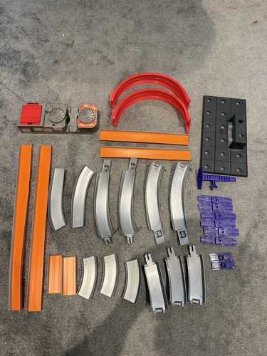 Hot wheels loop - in, 1