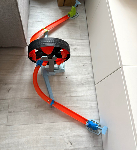 Hot wheels diecast loop track - hot,