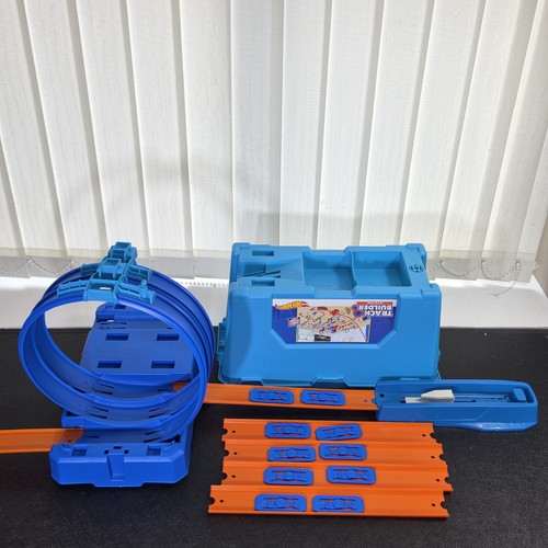 Hot wheels track builder - hot,