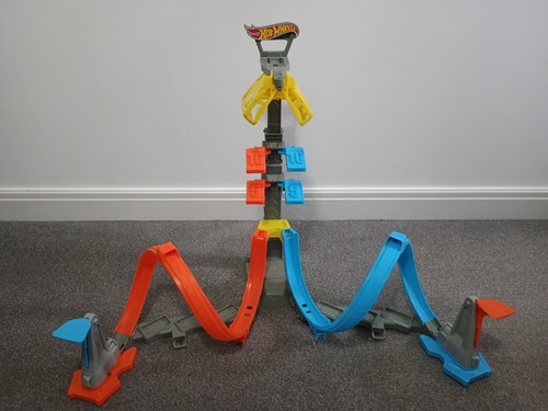 Hot wheels loop - hot, and