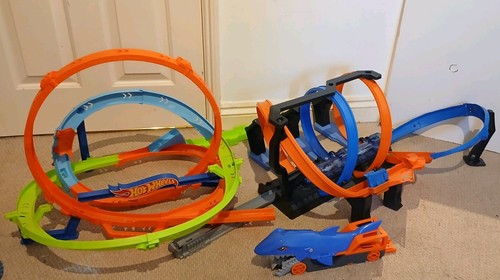 Hot wheels track set - hot,