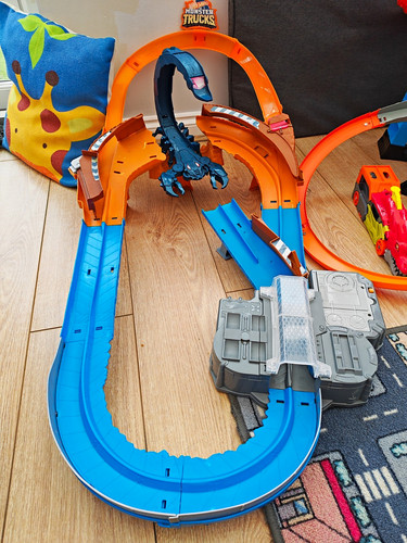 Hot wheels monster - monster, trucks