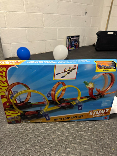 Hot wheels stunt track - wheels,
