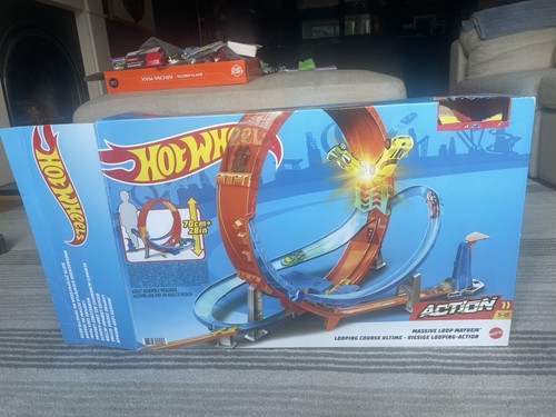 Hot wheels action looping - action,