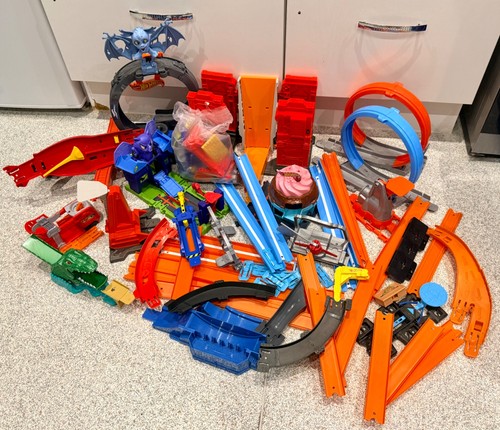 Huge hot wheels track - huge,